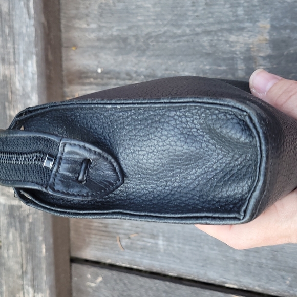 Vintage Dooney & Bourke Black Cosmetic Case - Picture 4 of 7